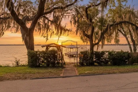 103 S Lakeshore Drive Minneola FL 34715