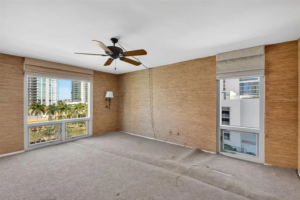 1111 N Gulfstream Avenue Sarasota FL 34236