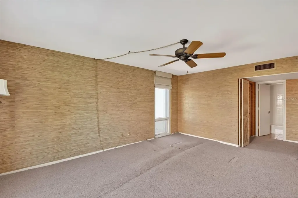 1111 N Gulfstream Avenue Sarasota FL 34236