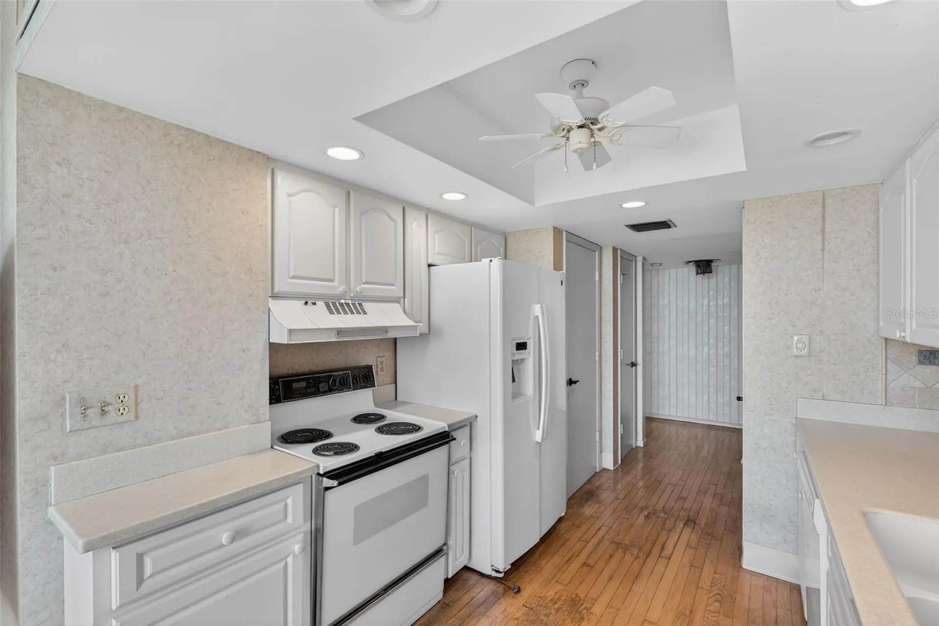 1111 N Gulfstream Avenue Sarasota FL 34236