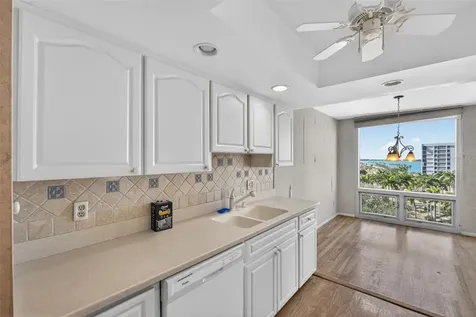 1111 N Gulfstream Avenue Sarasota FL 34236