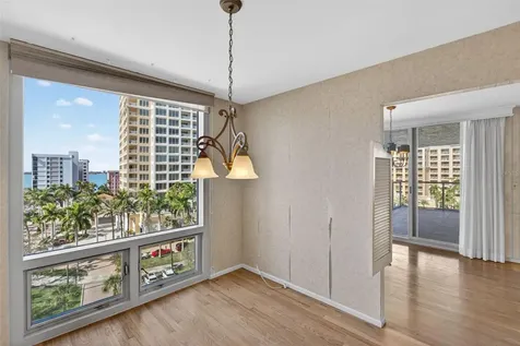 1111 N Gulfstream Avenue Sarasota FL 34236