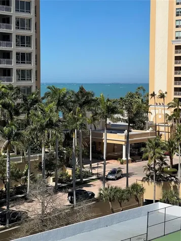 1111 N Gulfstream Avenue Sarasota FL 34236