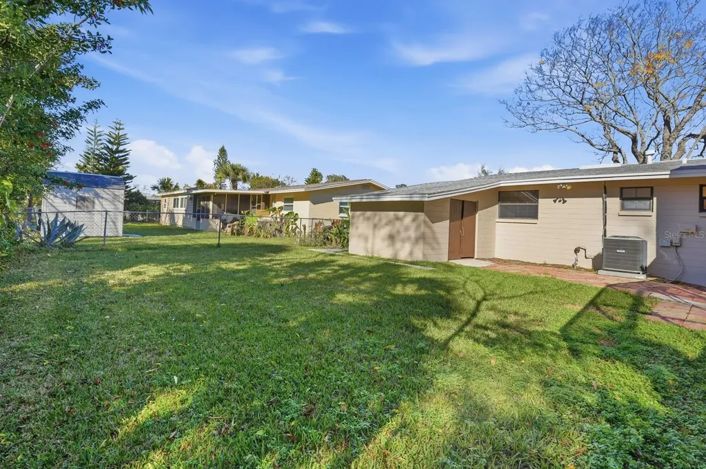 2318 Oriole Lane South Daytona FL 32119
