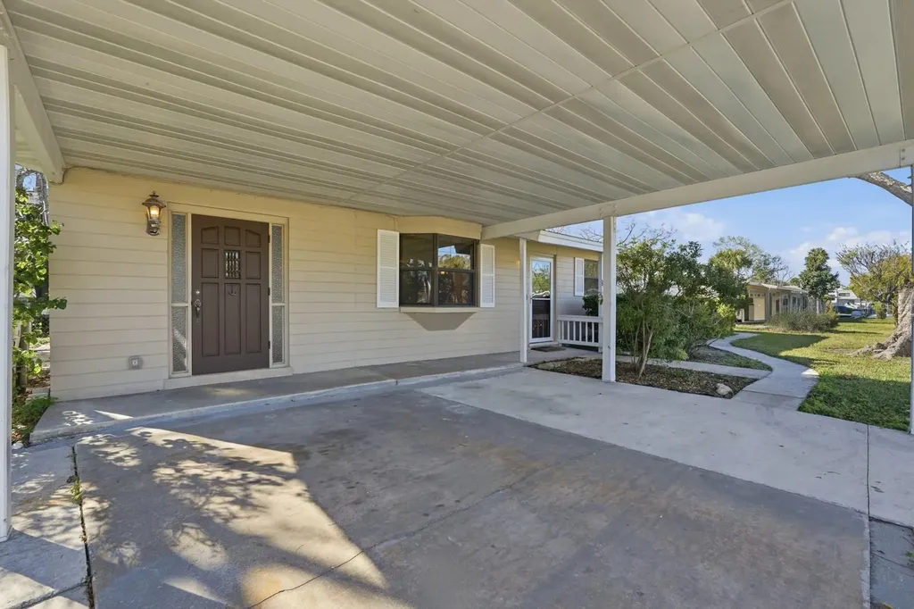 2318 Oriole Lane South Daytona FL 32119