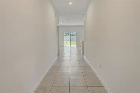 929 Pearlwood Loop Eagle Lake FL 33839
