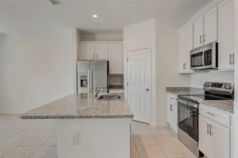 929 Pearlwood Loop Eagle Lake FL 33839