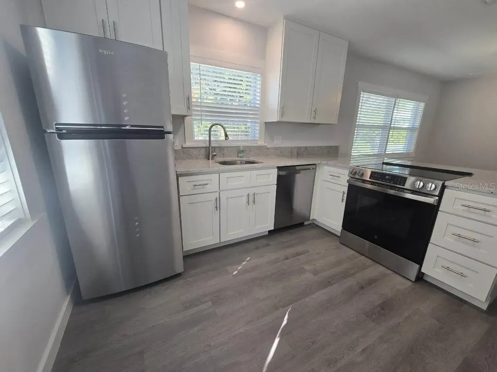 107 29th Street Holmes Beach FL 34217
