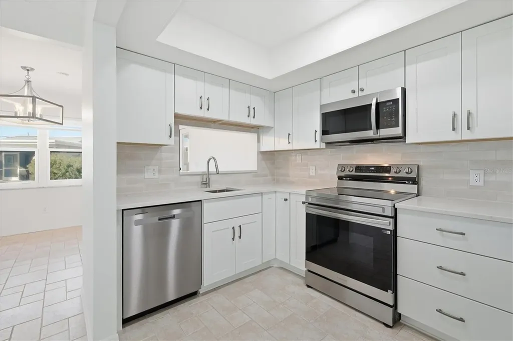 1023 Beach Manor Circle Venice FL 34285