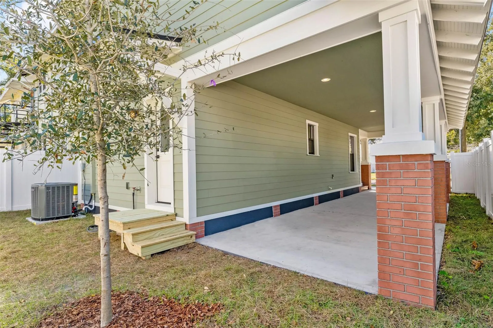 2303 N Jefferson Street Tampa FL 33602