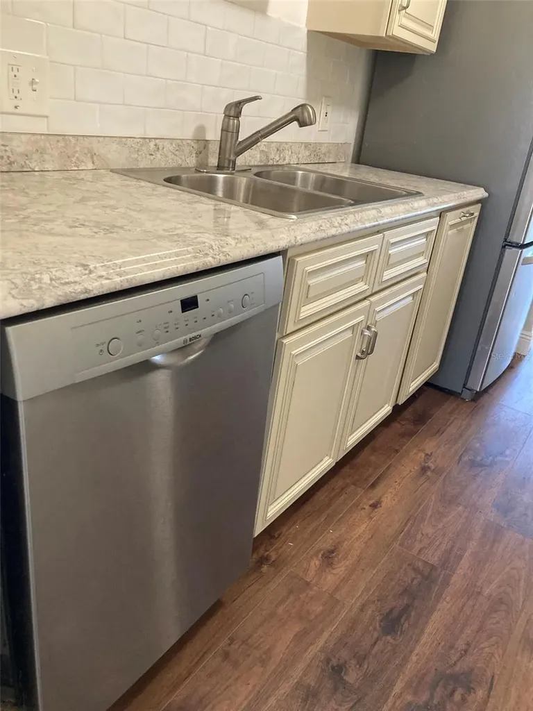 5725 80th Street N St Petersburg FL 33709