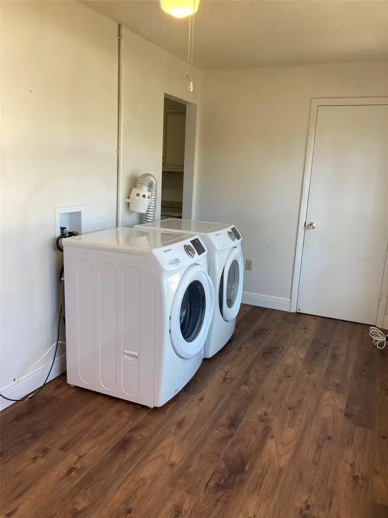 5725 80th Street N St Petersburg FL 33709