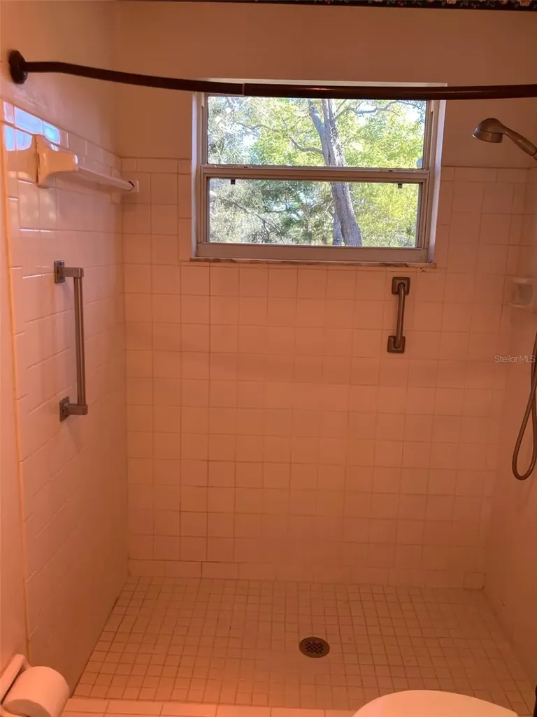 5725 80th Street N St Petersburg FL 33709
