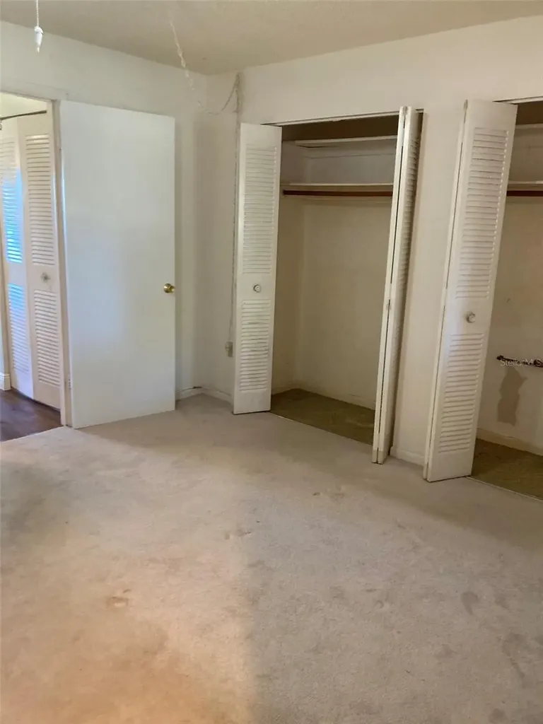 5725 80th Street N St Petersburg FL 33709