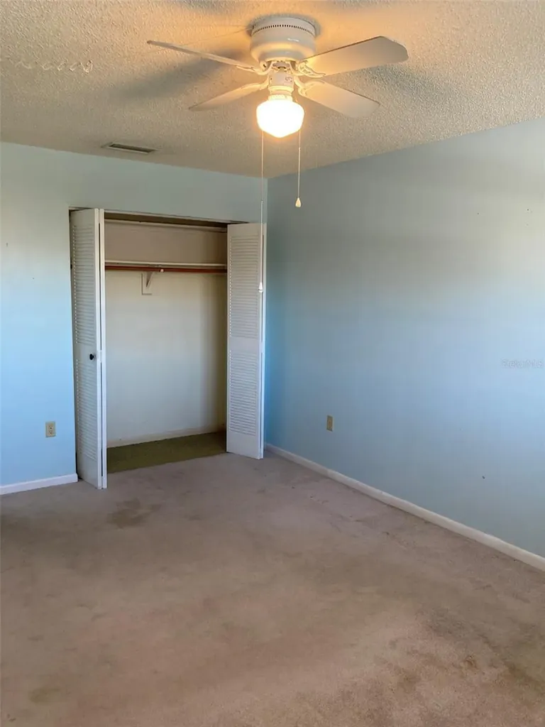 5725 80th Street N St Petersburg FL 33709