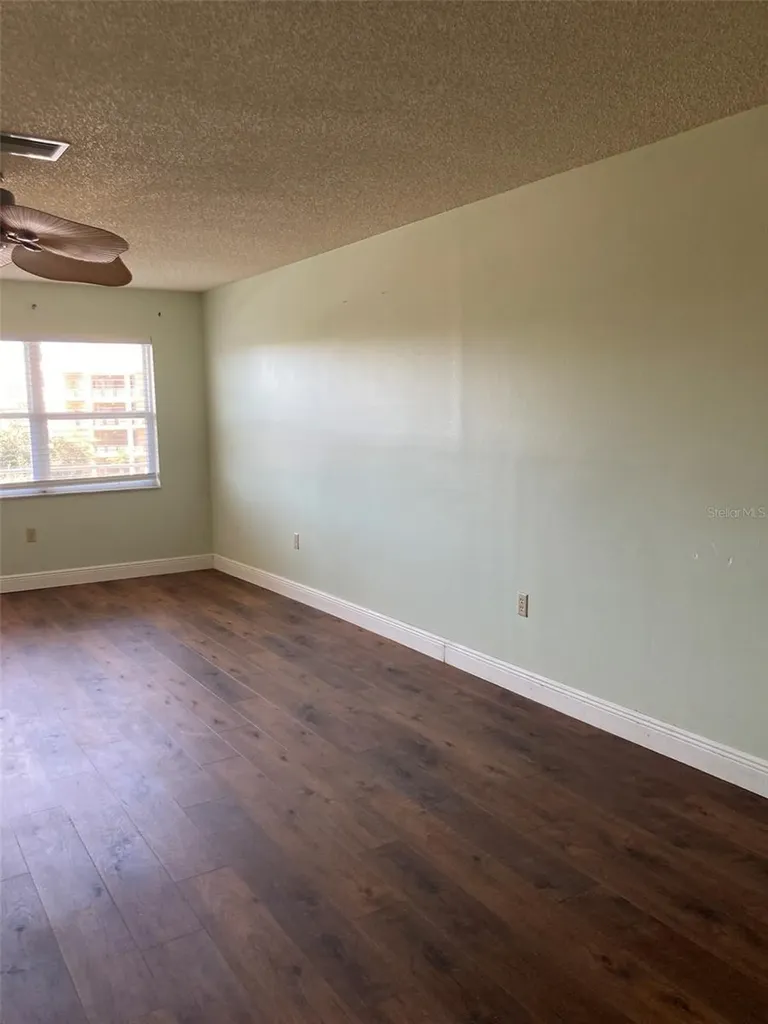 5725 80th Street N St Petersburg FL 33709