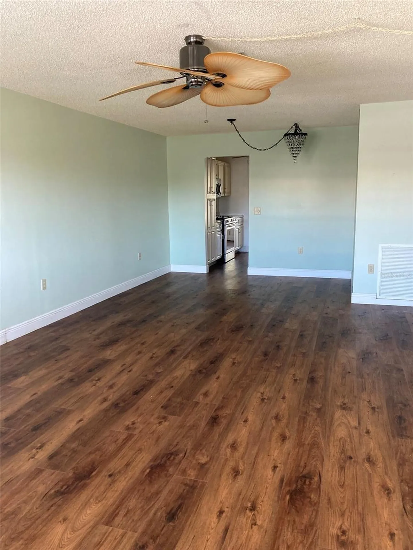 5725 80th Street N St Petersburg FL 33709