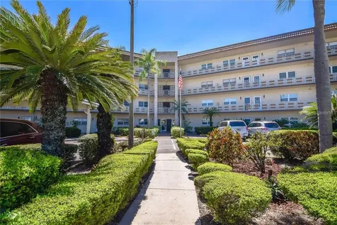 5725 80th Street N St Petersburg FL 33709
