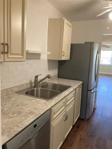 5725 80th Street N St Petersburg FL 33709