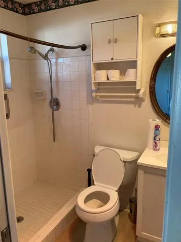 5725 80th Street N St Petersburg FL 33709
