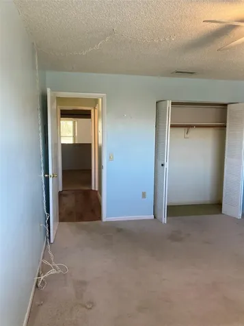 5725 80th Street N St Petersburg FL 33709