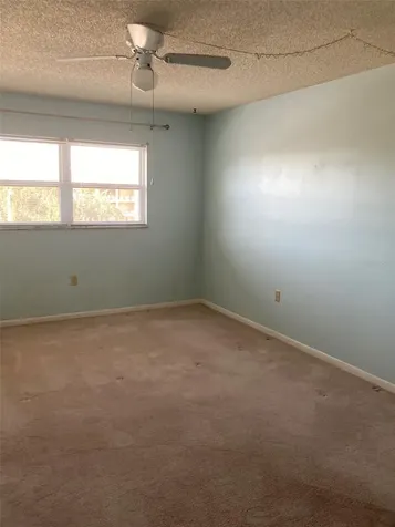 5725 80th Street N St Petersburg FL 33709