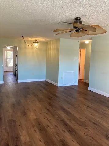 5725 80th Street N St Petersburg FL 33709