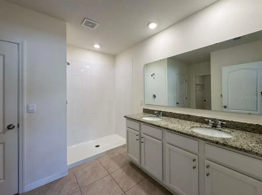 6833 Cranes Roost Road Harmony FL 34773