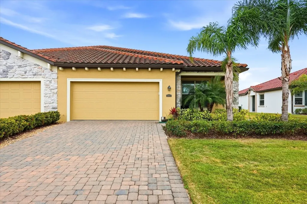 2611 Avolet Court Bradenton FL 34211