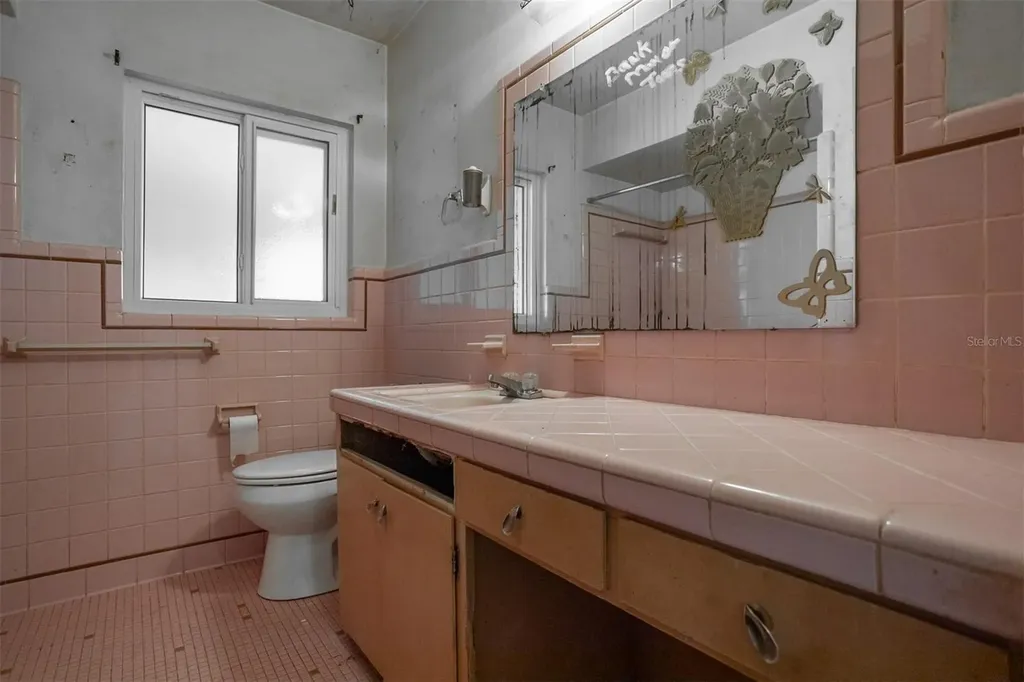 2903 W Heiter Street Tampa FL 33607