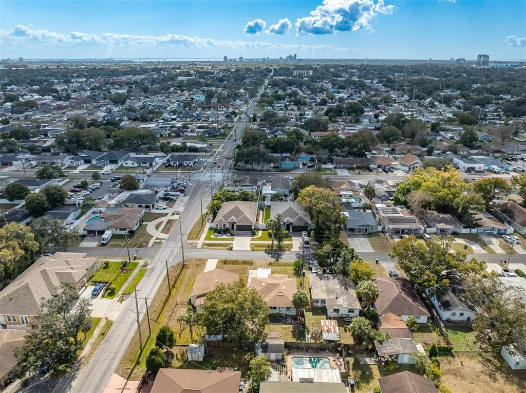 2903 W Heiter Street Tampa FL 33607