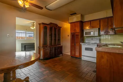 2903 W Heiter Street Tampa FL 33607
