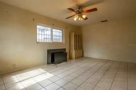 2903 W Heiter Street Tampa FL 33607