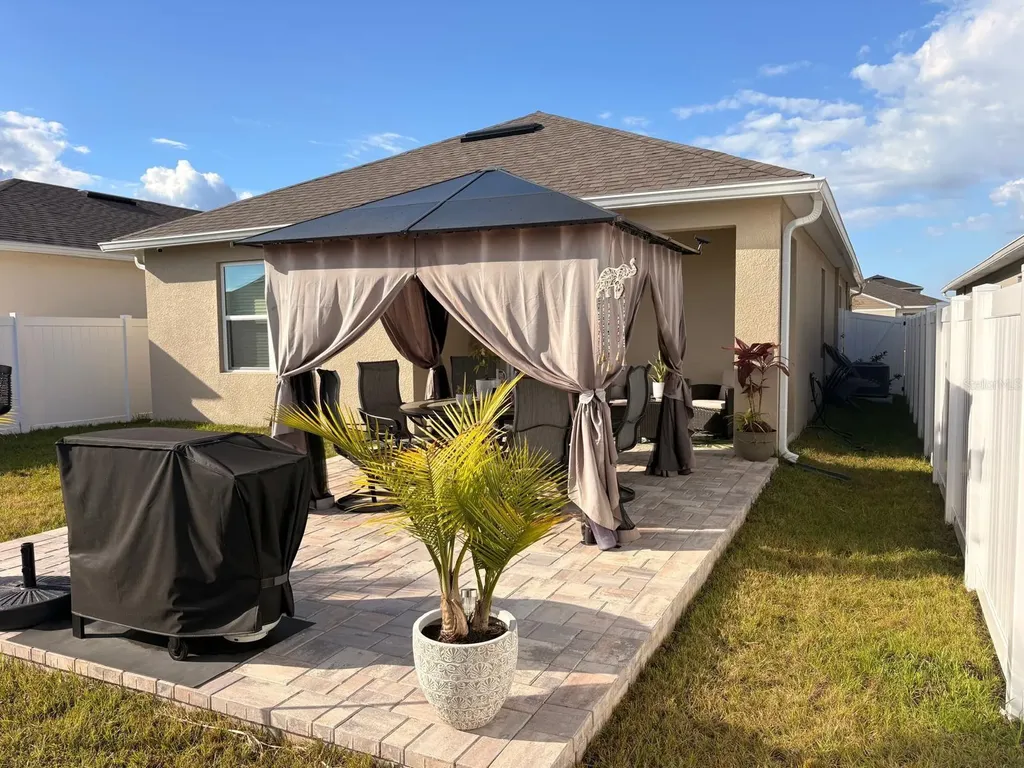 1824 Echo Valley Street Kissimmee FL 34744