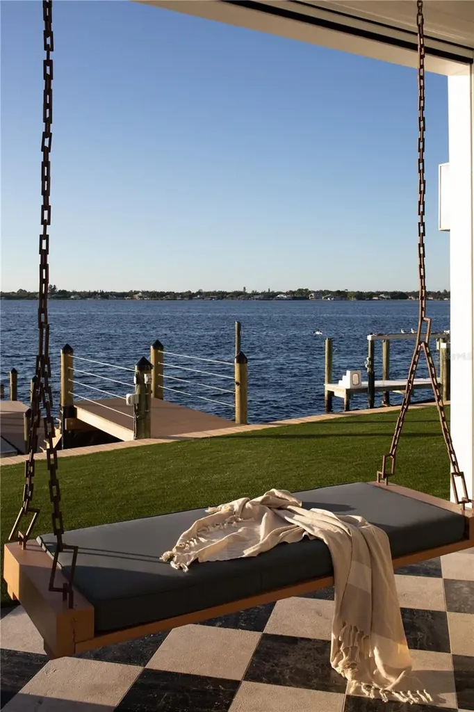 628 Regatta Way Bradenton FL 34208