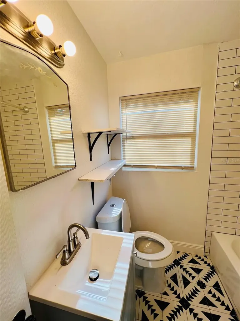 1630 Harbor Drive Clearwater FL 33755