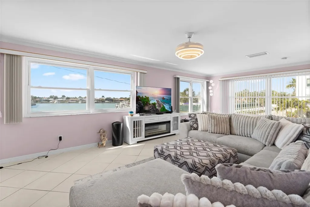 2960 59th Street S Gulfport FL 33707