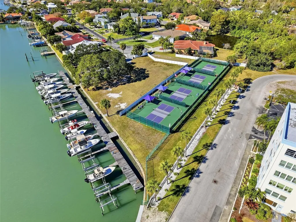 2960 59th Street S Gulfport FL 33707