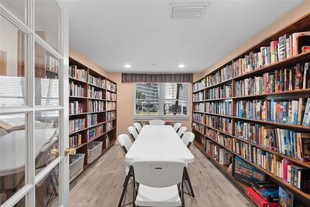 2960 59th Street S Gulfport FL 33707