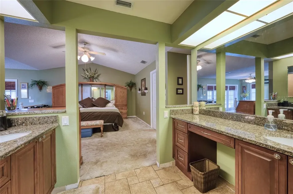 3908 Oak Grove Drive Sarasota FL 34243