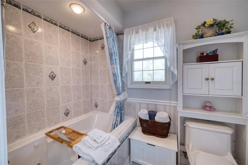 3908 Oak Grove Drive Sarasota FL 34243