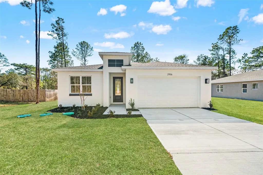 2956 W Higgins Place Dunnellon FL 34433