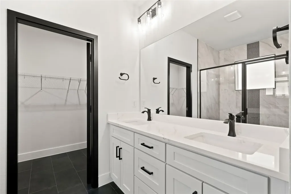 2956 W Higgins Place Dunnellon FL 34433