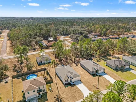 2956 W Higgins Place Dunnellon FL 34433