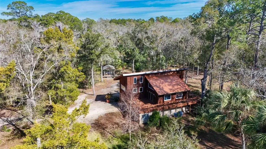 3490 SE 193rd Place Yankeetown FL 34498