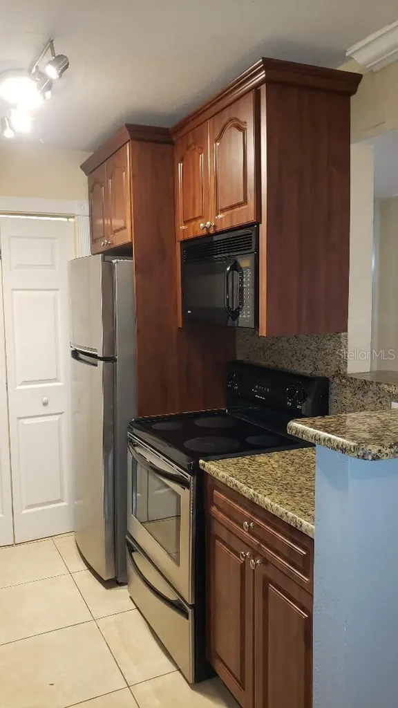 455 Alt 19 S Palm Harbor FL 34683
