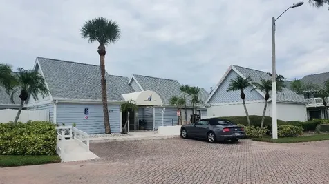 455 Alt 19 S Palm Harbor FL 34683
