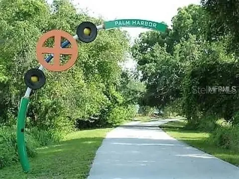 455 Alt 19 S Palm Harbor FL 34683