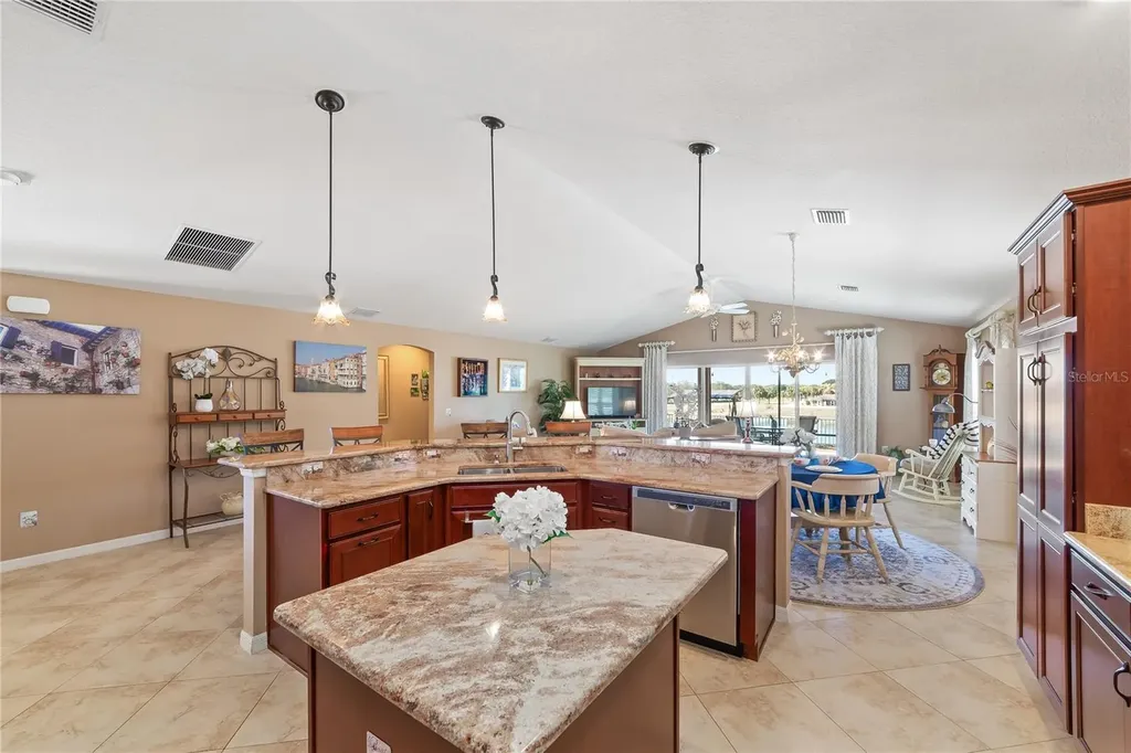 9041 SE 166th Kathy Loop The Villages FL 32162