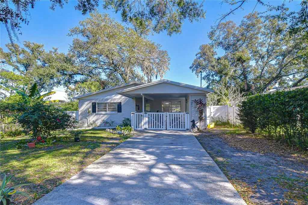 8609 N 29th Street Tampa FL 33604